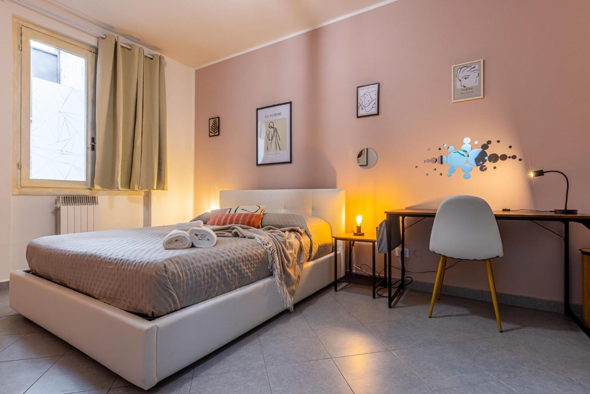 Steps From The Lake - Charme In The Inner City Desenzano del Garda Ngoại thất bức ảnh